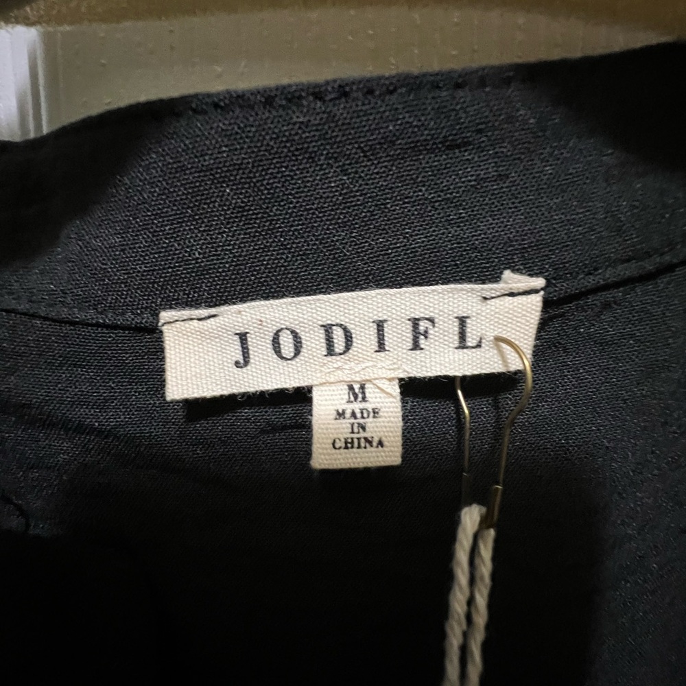 JODIFL Classic Black Top - Picture 2 of 4